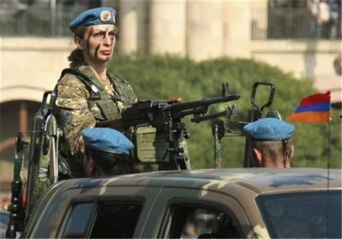 美国女兵爆料视频大全,战地生活与内心挣扎  第2张